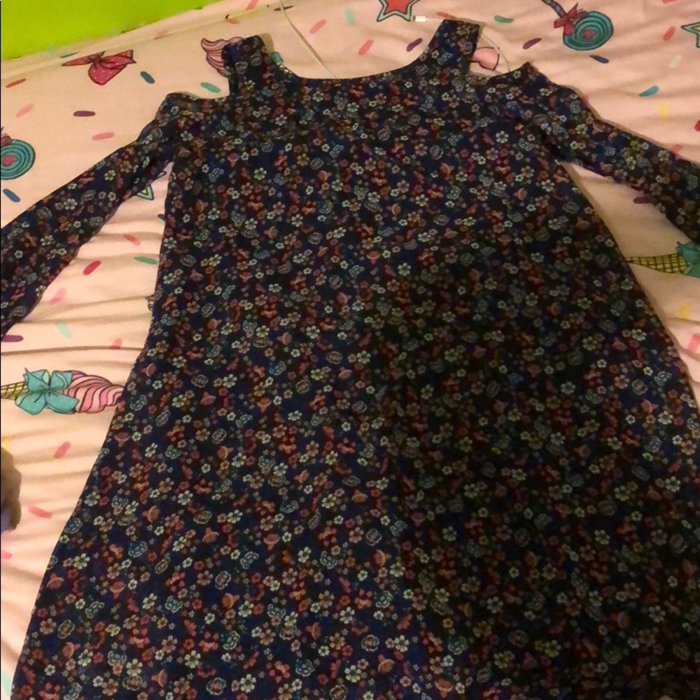 Emily West Spring Dress - Picture 2 of 5